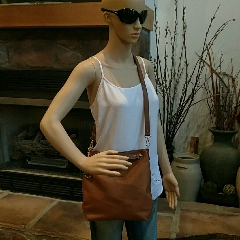Michael Kors Jet Set Chain NWT