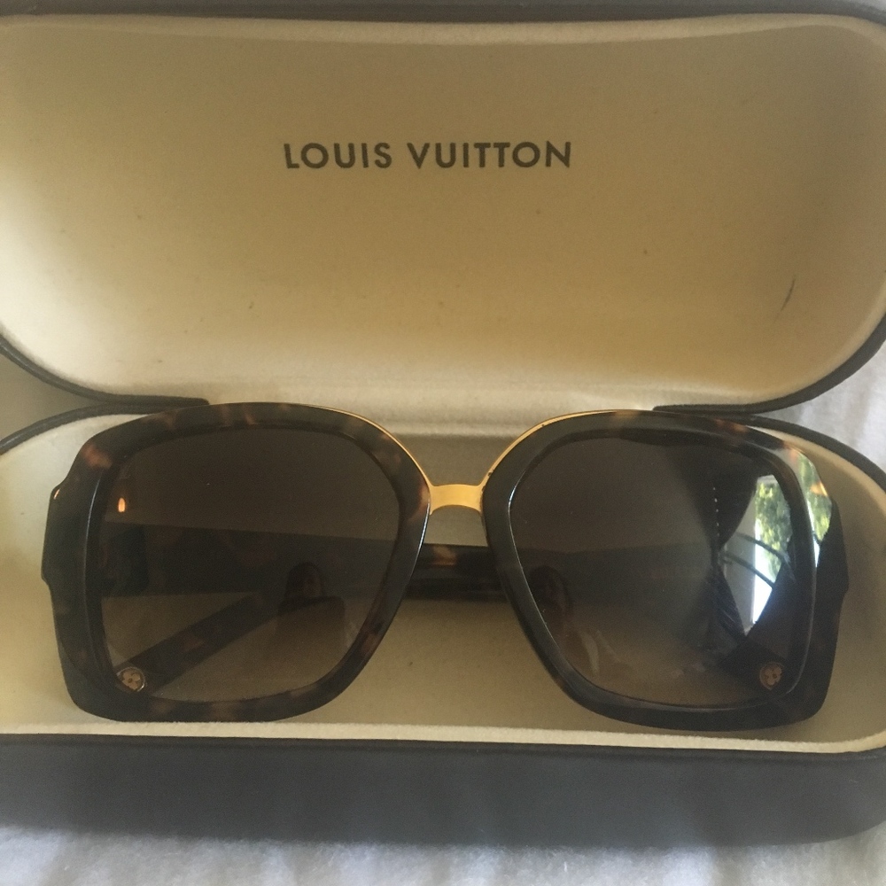 louis vuitton  sunglasses