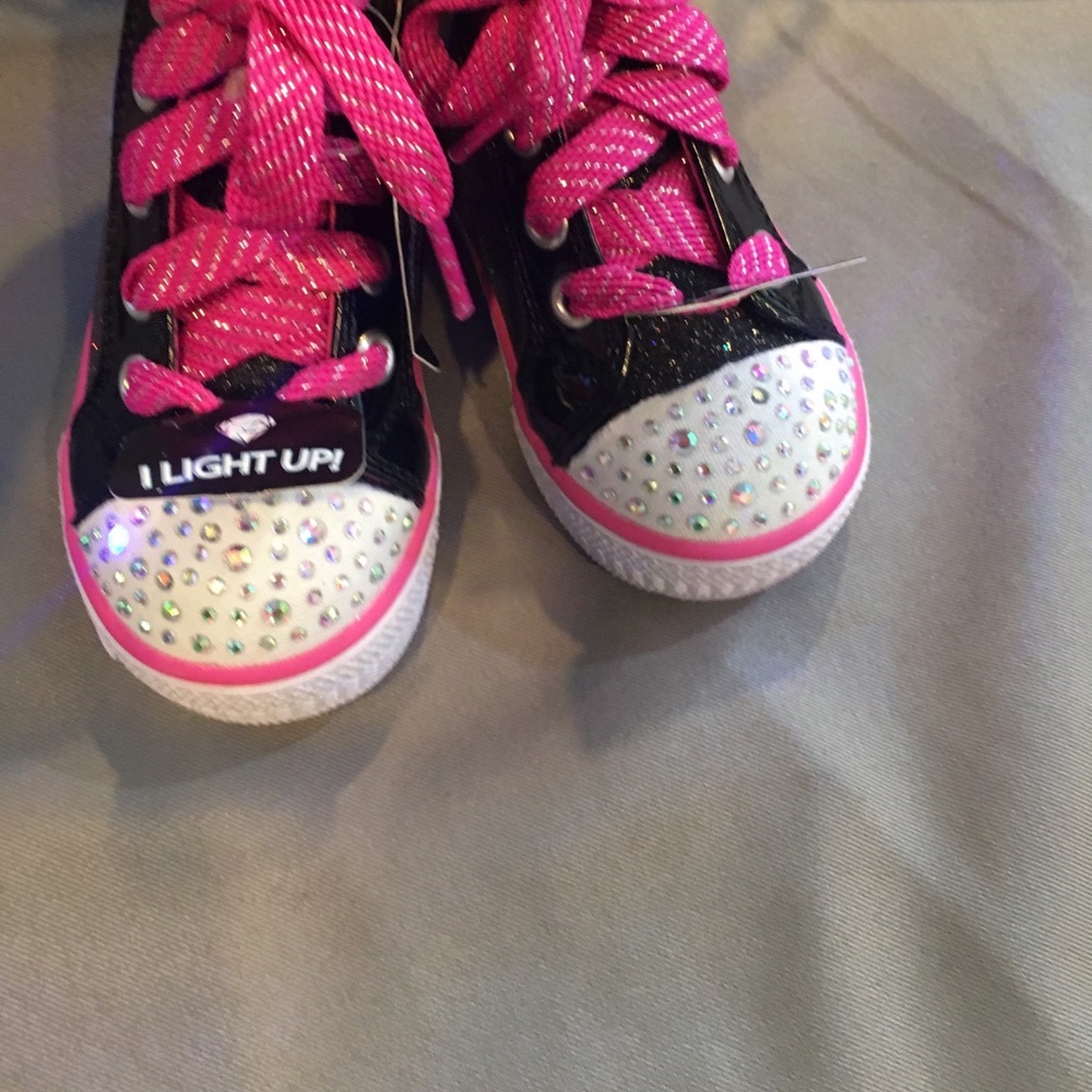 NWT Limited Edition Twinkle Toes Butterfly LightUp - Picture 6 of 8