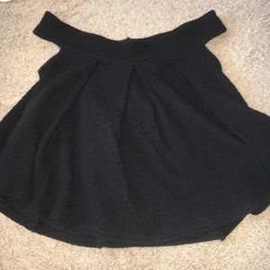 Free people off the shoulder shirt!! Size small!