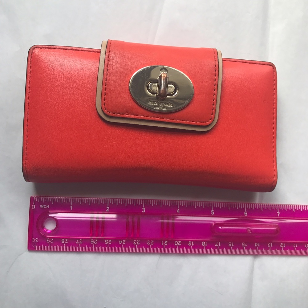 Kate Spade Wallet - Picture 6 of 7