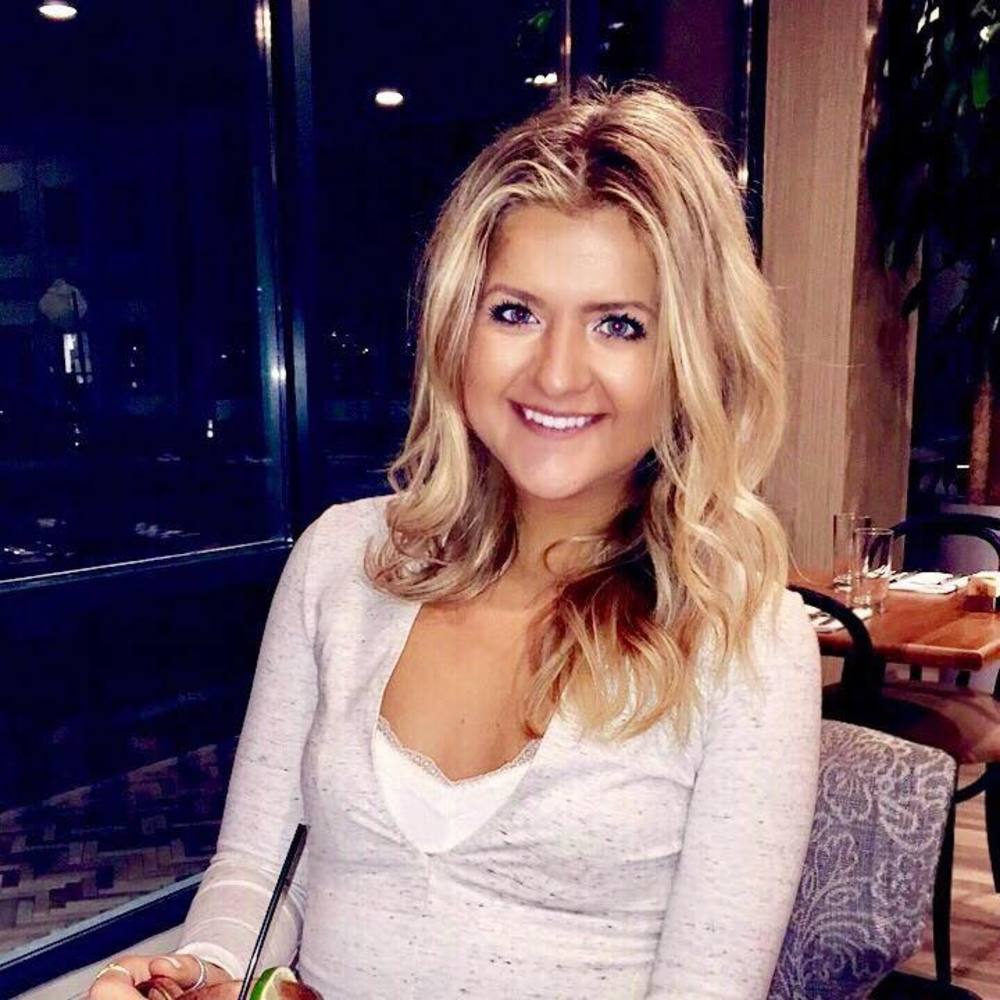 Meet your Posher, Alisa
