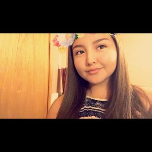 Meet your Posher, Clarissa