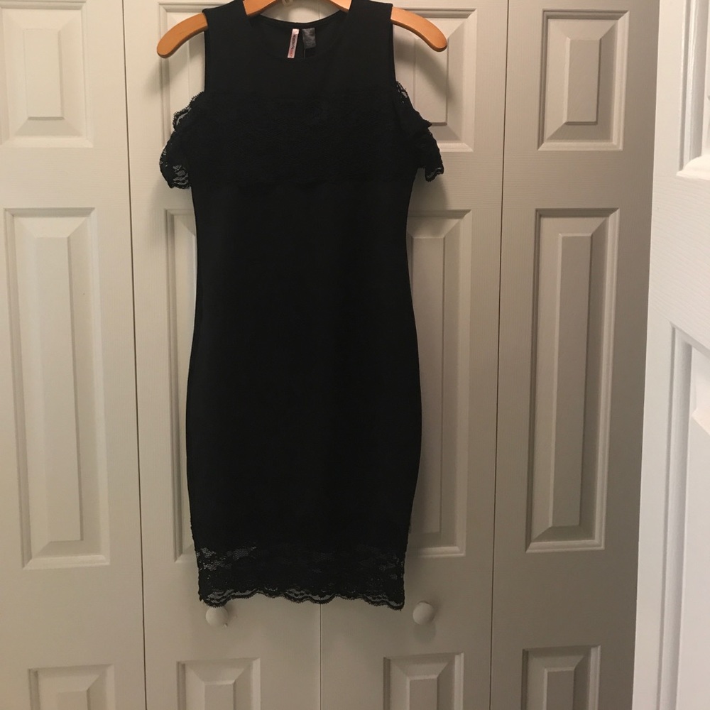 Cute black dress size m