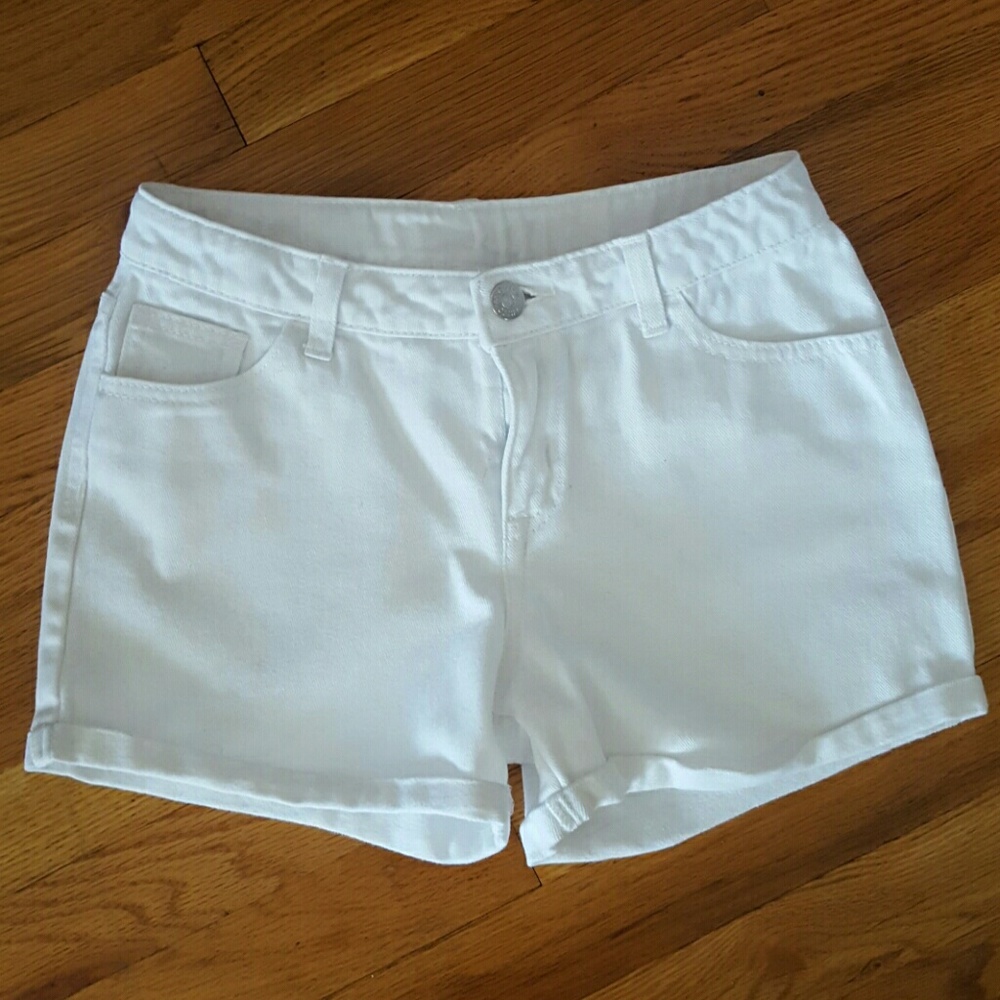 Girls white shorts