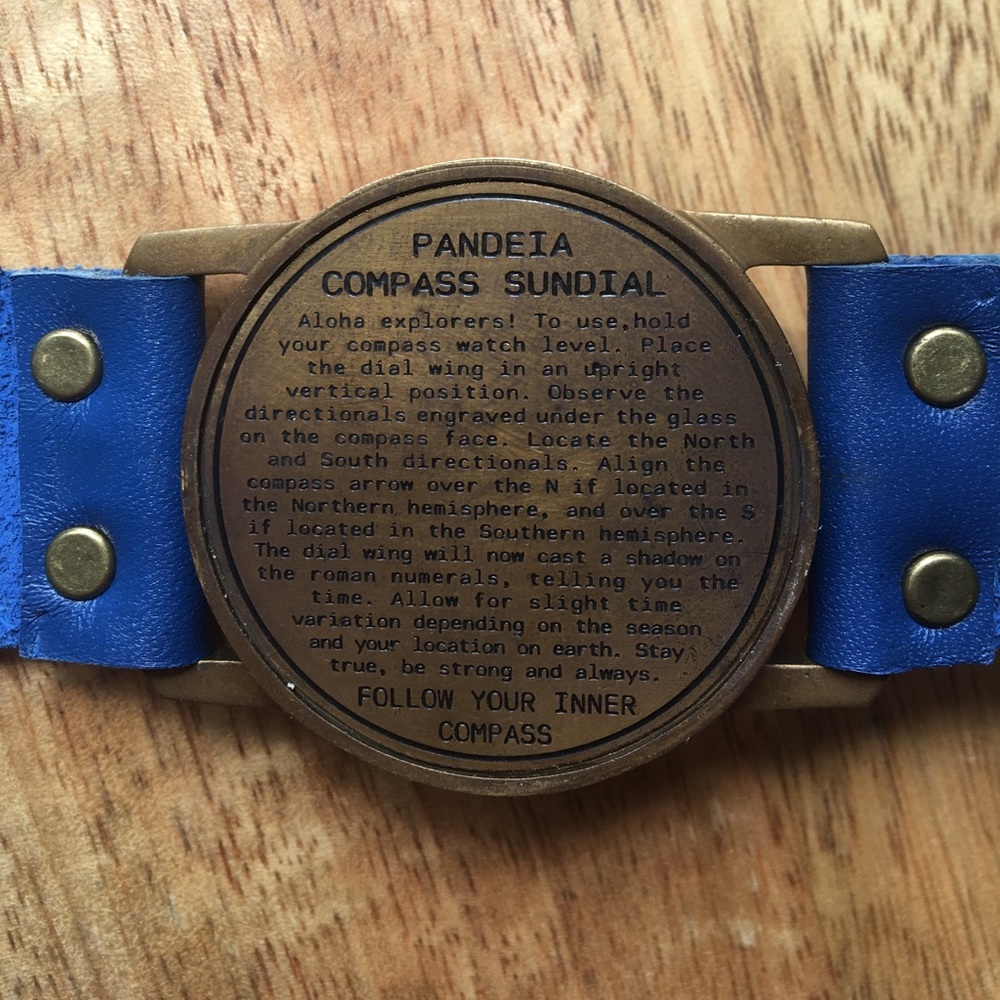 Pandeia (compass sundial watch) - Picture 10 of 12