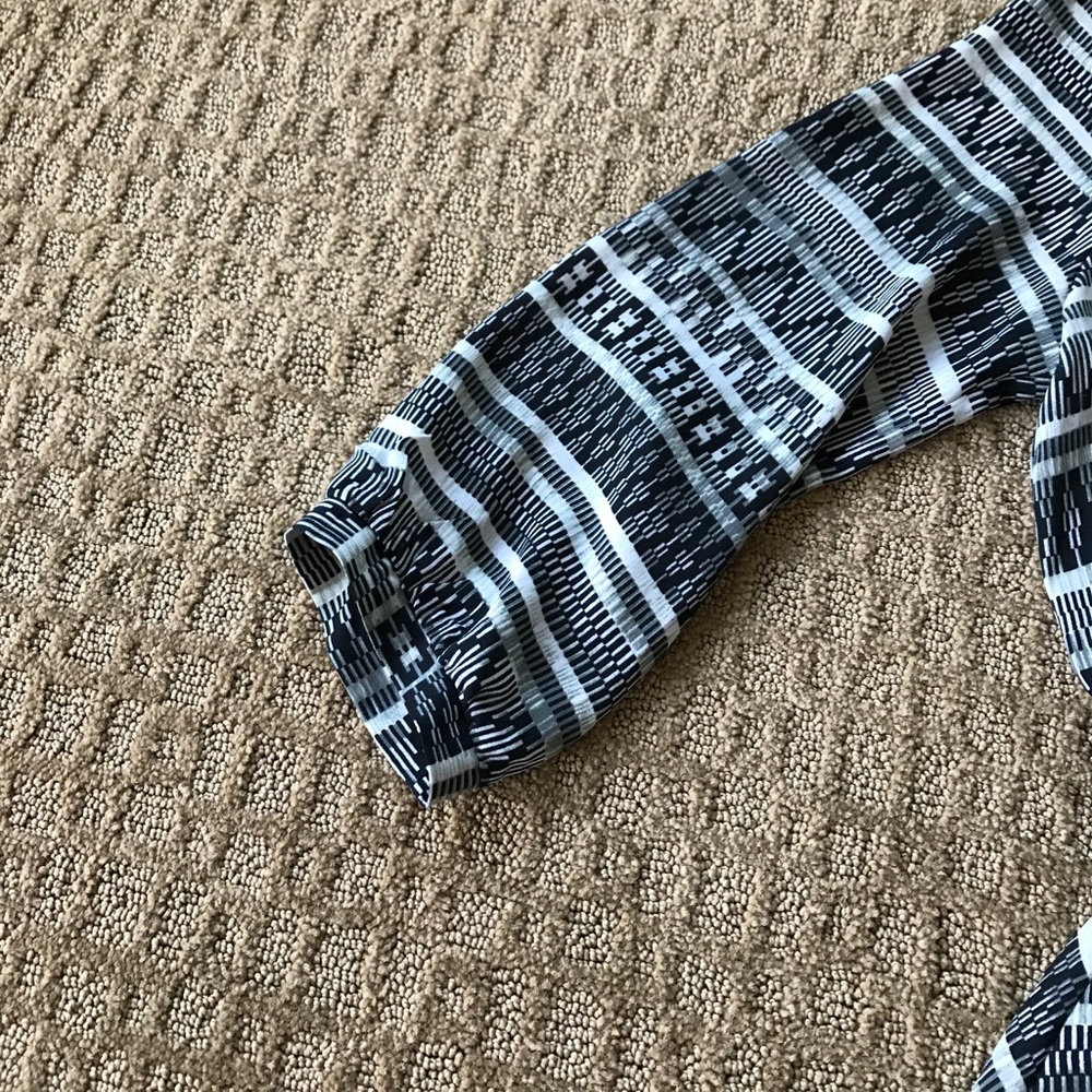 Lush Dress - Picture 3 of 4