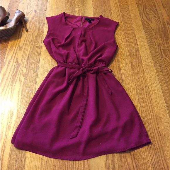 Forever 21 Dresses & Skirts - Maroon Business Casual Midi Dress - Forever 21