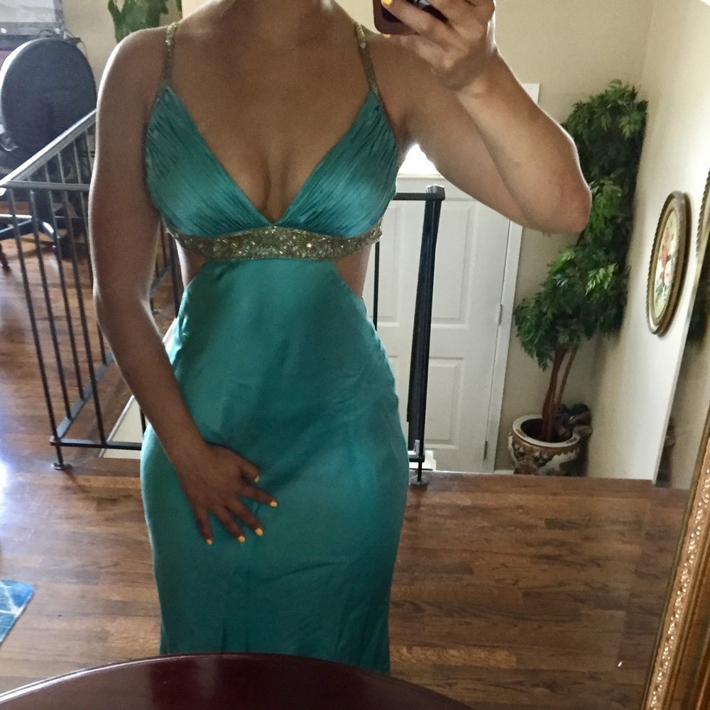Niteline Gown