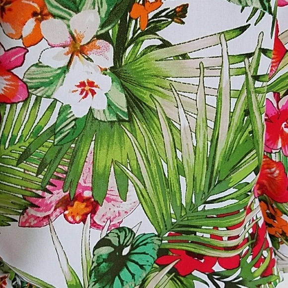 Gianni Bini Palm Print Cold Shoulder Romper - Picture 4 of 5