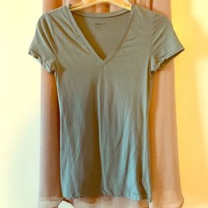 Gap body tee.