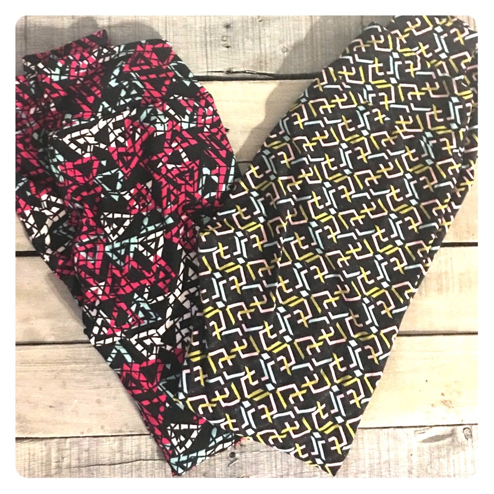 Lularoe geometric leggings!!!! OS