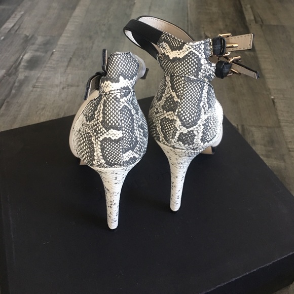 New Bone and Black Heels - Picture 4 of 5