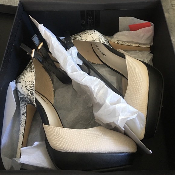 New Bone and Black Heels - Picture 5 of 5