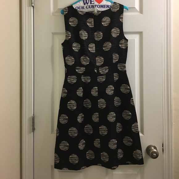 Banana Republic Sleeveless Dot Dress size 4 - Picture 2 of 5