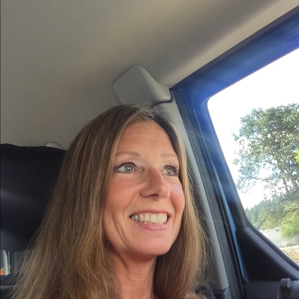 Meet your Posher, Deb