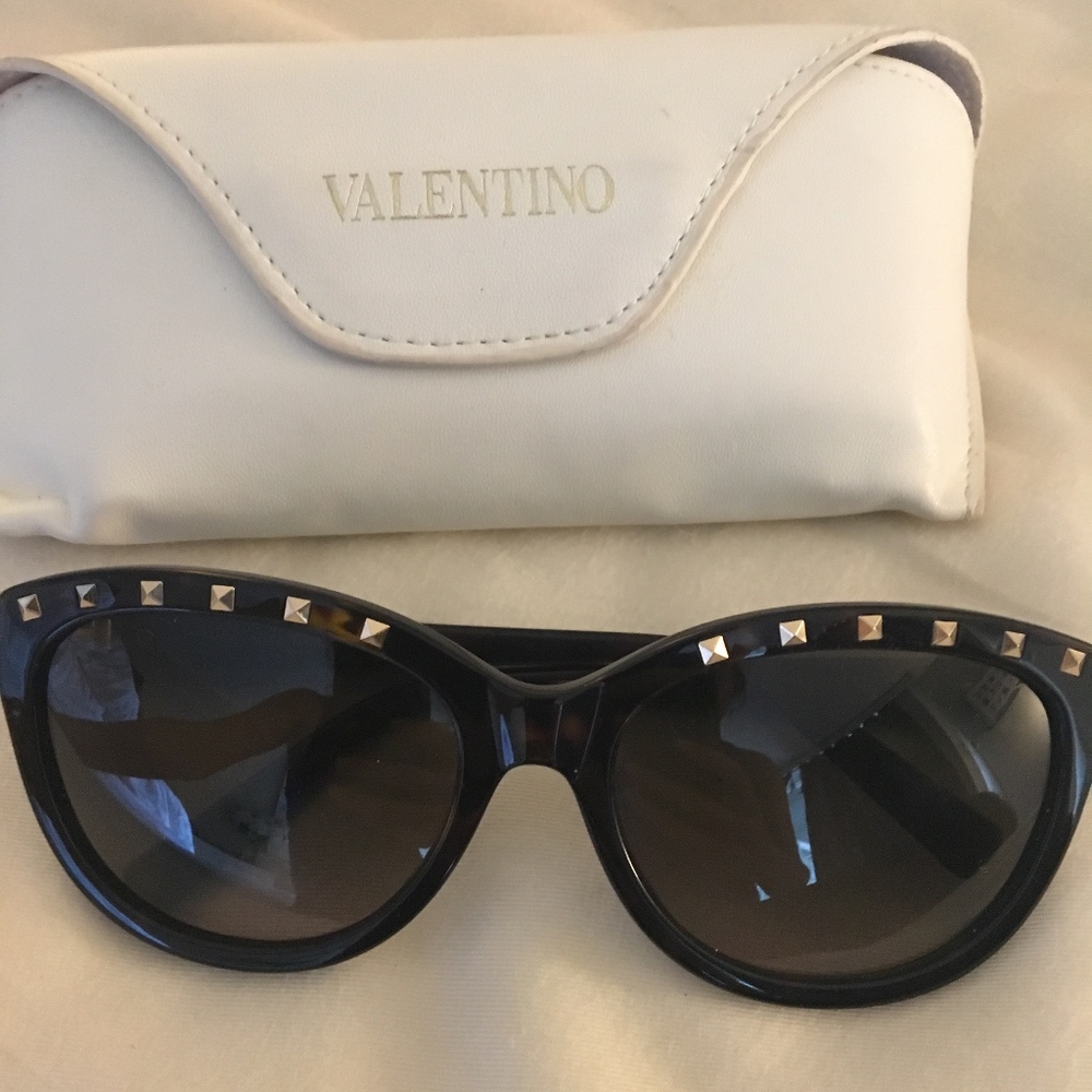valentino sunglasses