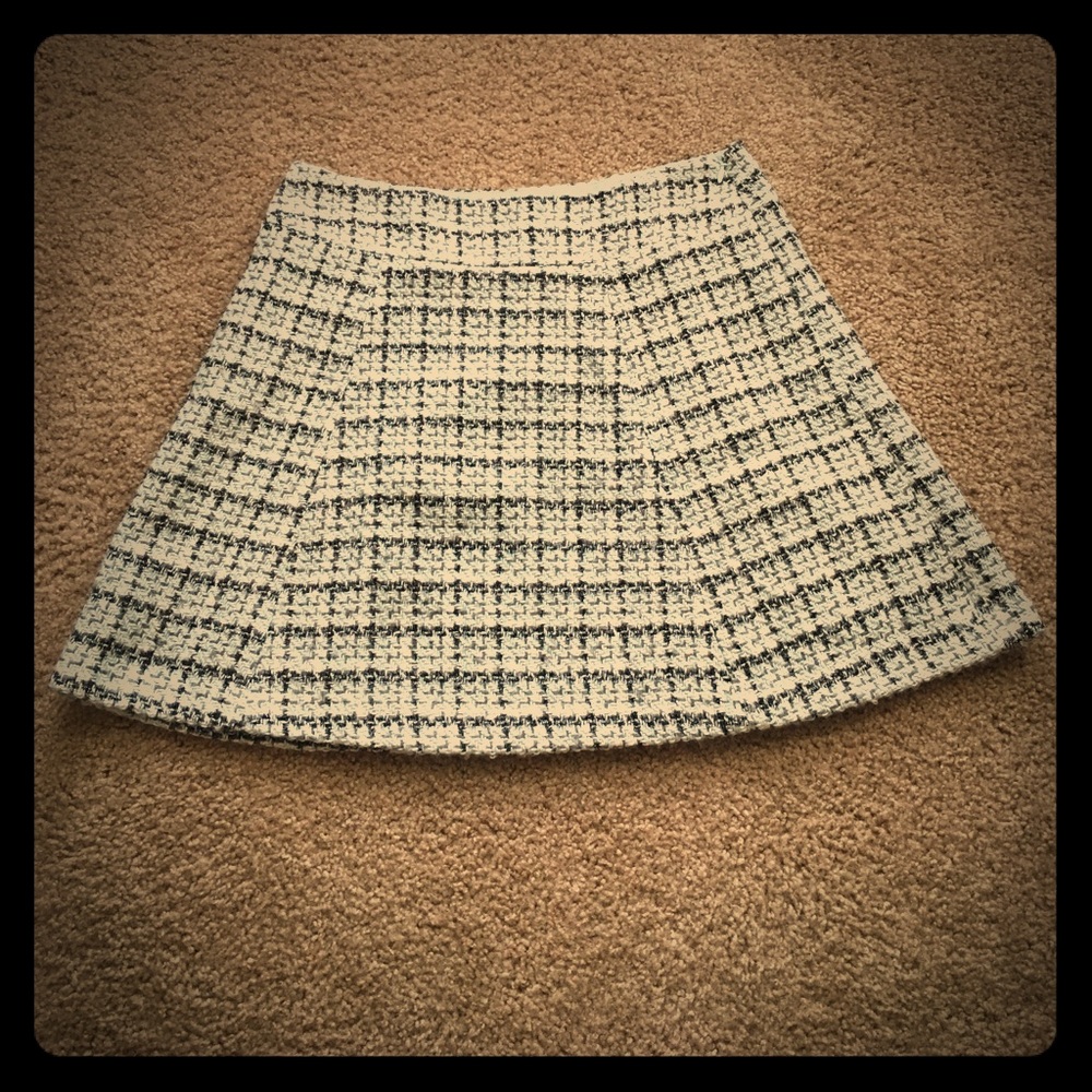 NWT The Limited Tweed Skirt Small