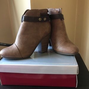 Size 9 ankle booties