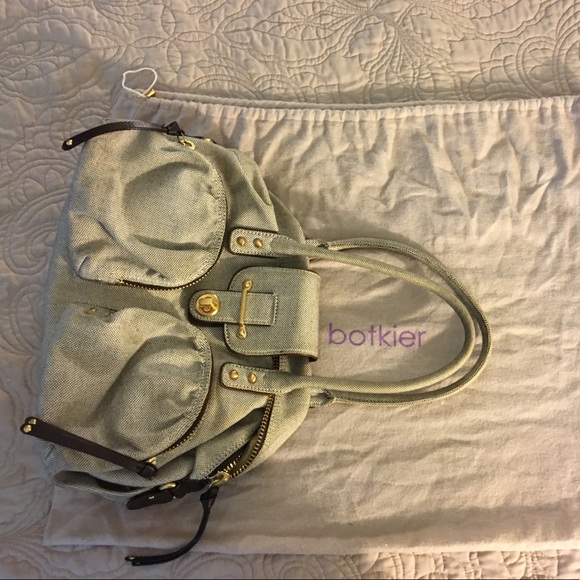 **MINT** condition Botkier purse - Picture 6 of 8