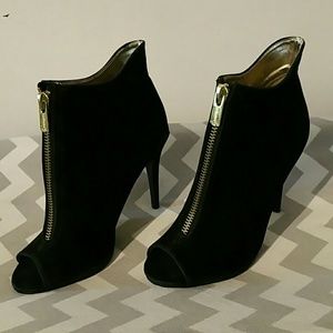 Dollhouse open toe heel booties sz 9