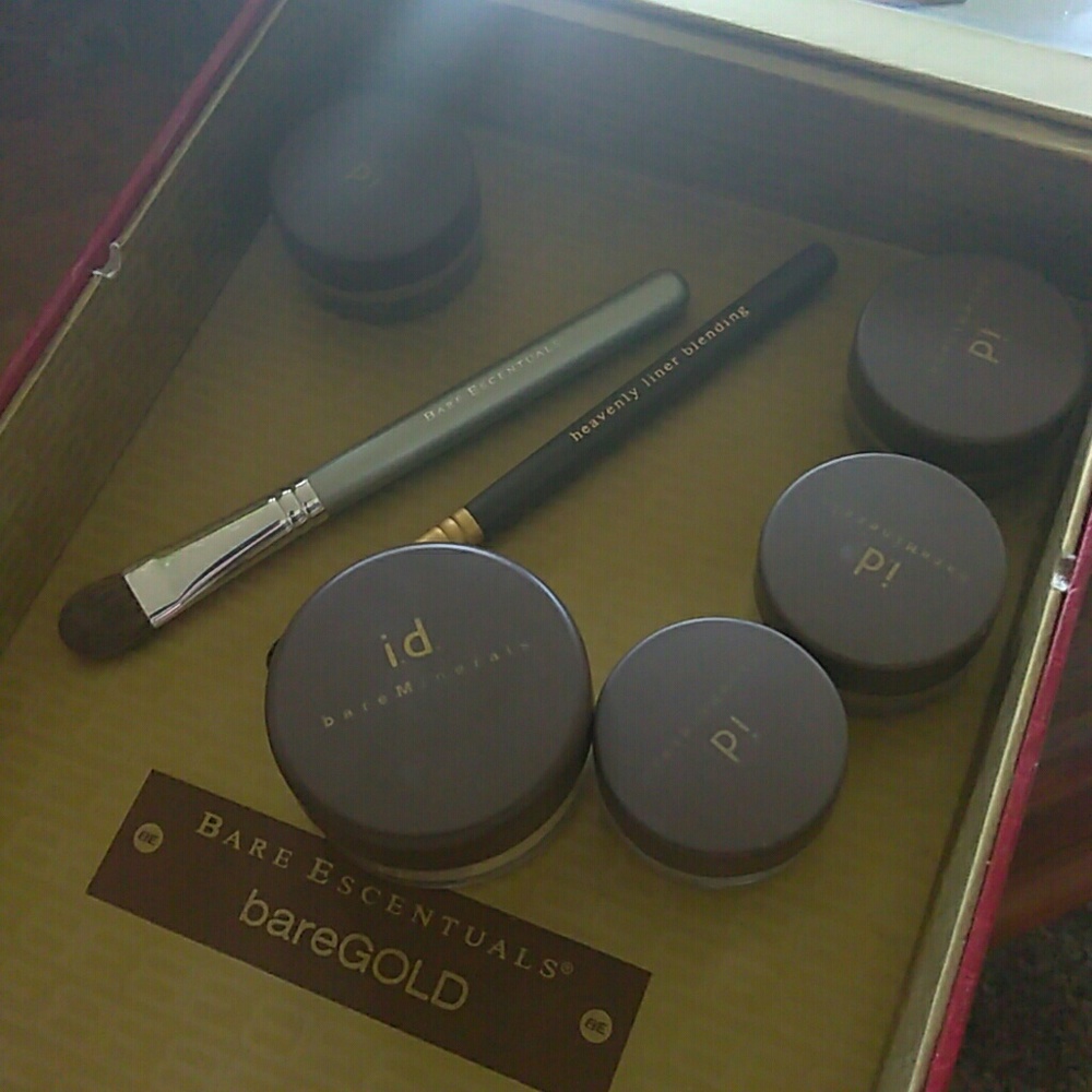 Bare minerals bare gold kit