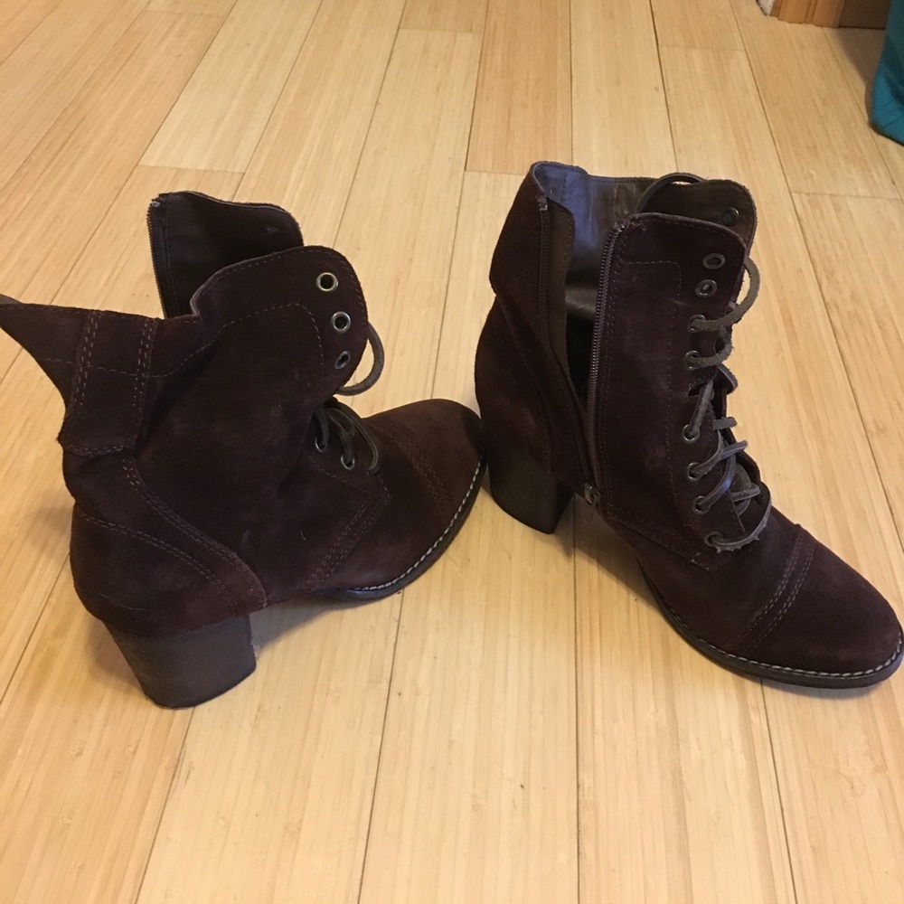 Steve Madden suede boots.