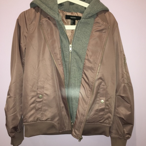 Forever 21 Jackets & Blazers - FOREVER 21 hooded bomber jacket
