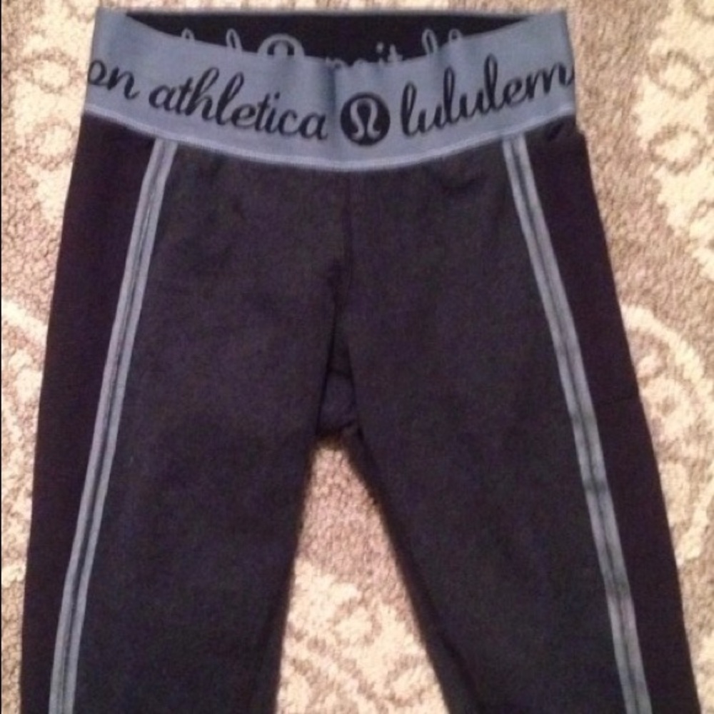 Lulu lemon cropped workout pants