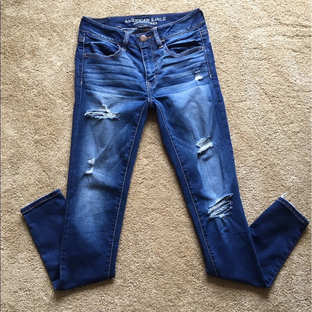 American Eagle Ripped Jeans (Jegging style)