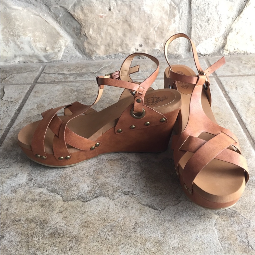 Gorgeous leather Wedge sandal- 11
