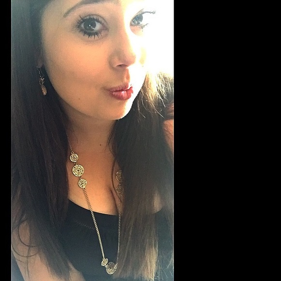 ✨MEET YOUR POSHER! ✨ - Picture 2 of 4