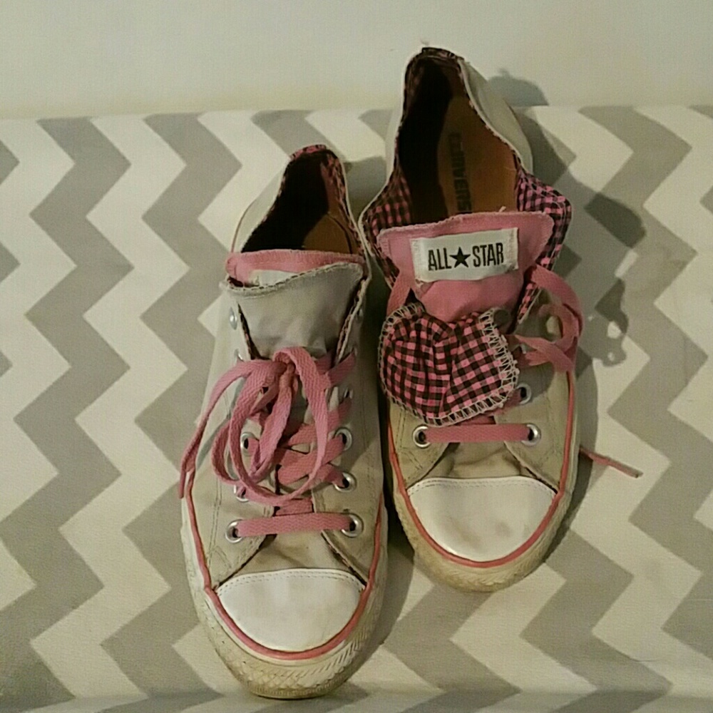 FINAL PRICE! All Star Converse sz 10 Pink & Grey