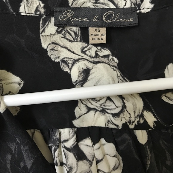 Floral romper - Picture 3 of 3