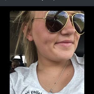 Meet your Posher, Allison