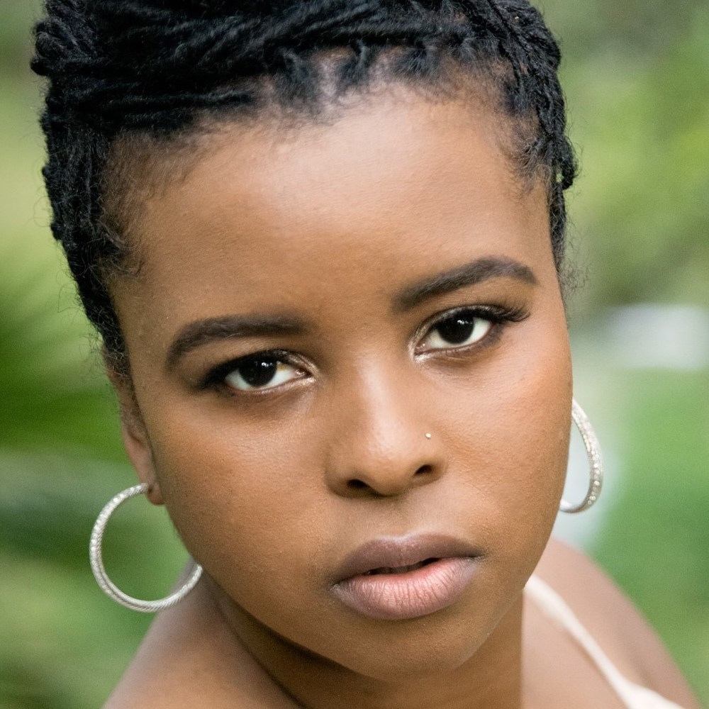 Meet your Posher, April