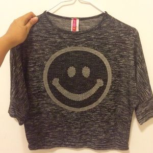 SMILEY CROP TOP