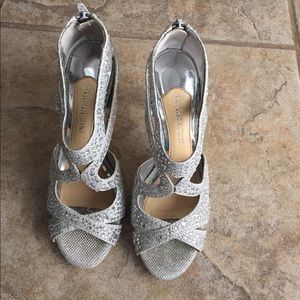 Gianni Bini blinged out Sandals 6.5