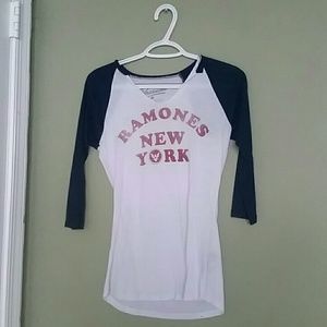 Mid white and blue Ramones New York
