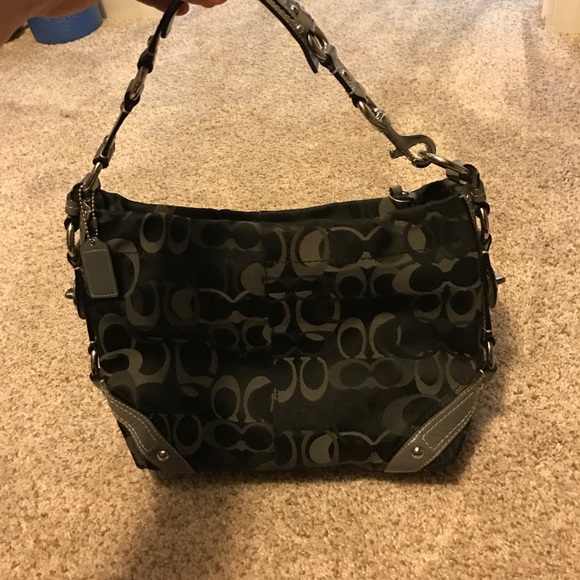 Authentic coach purse - Picture 2 of 4