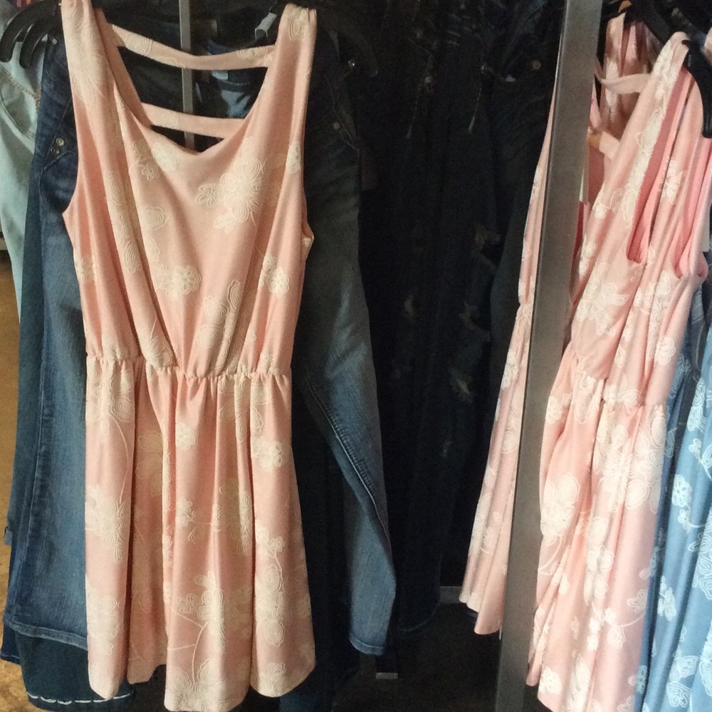 Pink floral dress( FREE necklace with purch)