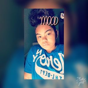 Meet your Posher, Andrea