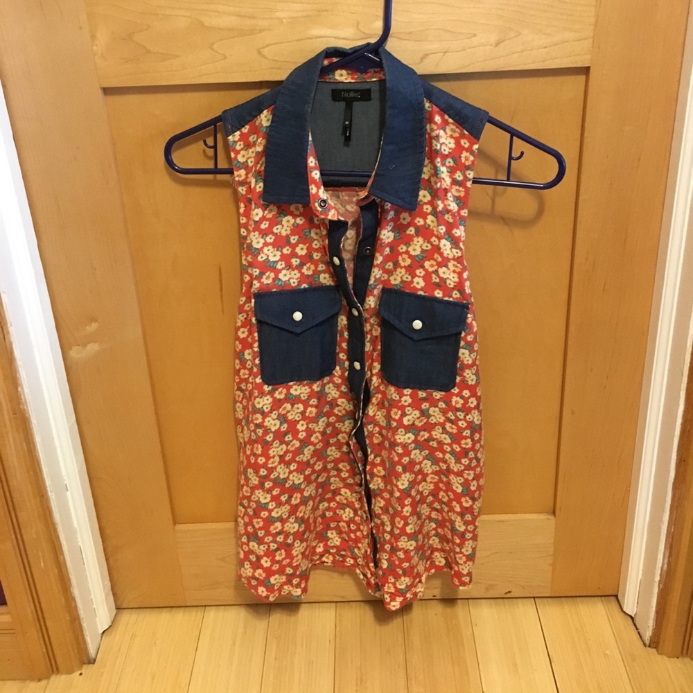 Floral button-up blouse.