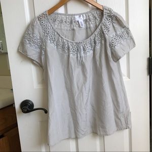 Date night top vs Moms night out top