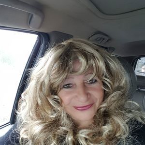 Meet your Posher, Cecilia