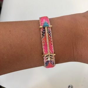 Keep collective keeper with arrow charm