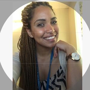 Meet your Posher, Daniela