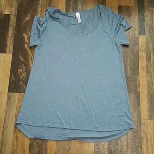 Lularoe classic tee