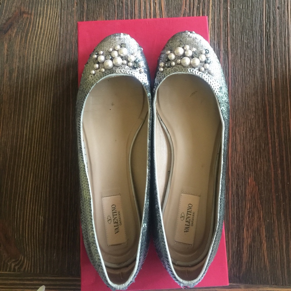 Valentino Flats