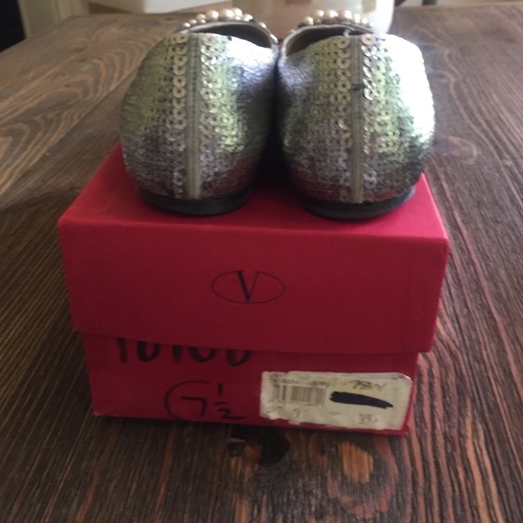 Valentino Flats - Picture 4 of 4